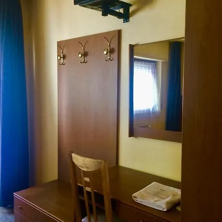 Ziel Hotel 2*